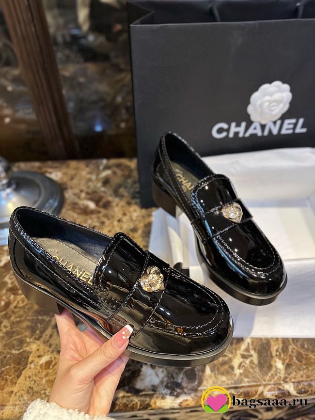 Bagsaaa Chanel Loafers Black Patent With Heart Logo - 1