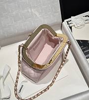 Bagsaaa Chanel Clutch Lambskin Light Pink AS4717 - 16 × 24 × 8 cm - 3