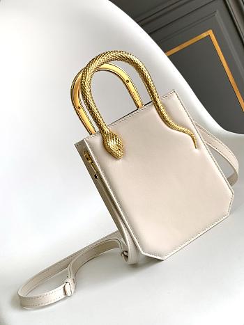 Bagsaaa Bvlgari Serpentine Beige Bag - 13 X 17.5 X 5.5 Cm