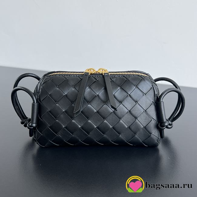 Bagsaaa Bottega Veneta Intrecciato Concert Pouch Black - 18.5*11.5*8.5 cm - 1