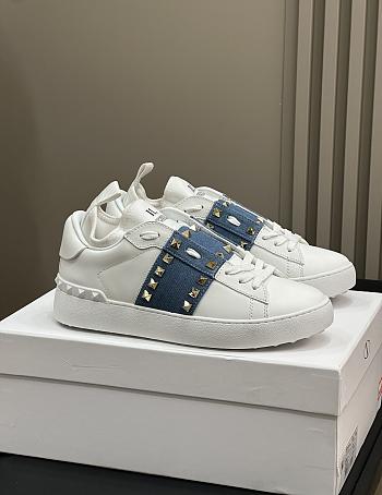 Bagsaaa Valentino Sneakers 01