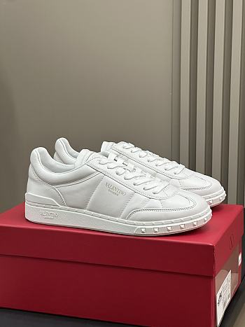 Bagsaaa Valentino White Sneakers 01