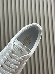 Bagsaaa Valentino White Sneakers 01 - 4