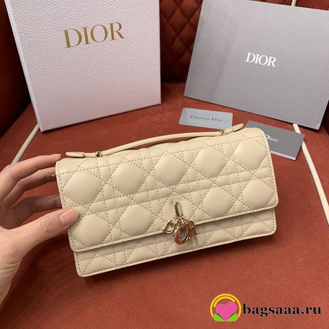 Bagsaaa My Dior Mini Bag Beige Cannage Lambskin - 21 x 11.5 x 4.5 cm - 1