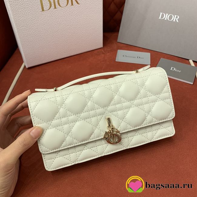 Bagsaaa My Dior Mini Bag White Cannage Lambskin - 21 x 11.5 x 4.5 cm - 1