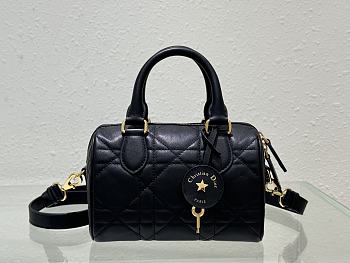 Bagsaaa Dior Groove 20 Bag Black Macrocannage Calfskin - 20.5 x 13.5 x 12 cm