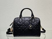 Bagsaaa Dior Groove 25 Bag Black Macrocannage Calfskin - 25 x 19 x 16 cm - 1