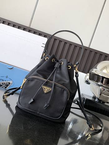 Bagsaaa Prada Duet Re-Nylon bucket bag black - 22.5x17.5x12cm