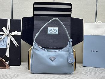 Bagsaaa Re-Nylon Prada Re-Edition 2000 mini-bag light blue - 22x6x17 cm