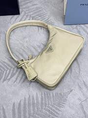 Bagsaaa Re-Nylon Prada Re-Edition 2000 mini-bag beige - 22x6x17 cm - 2