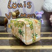 Bagsaaa Louis Vuitton M24799 Locker Dopp Kit - 23 x 13 x 12 cm - 4