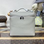 Bagsaaa Loro Piana Gray Extra Pocket Bag - 21x23.5x8 cm - 1