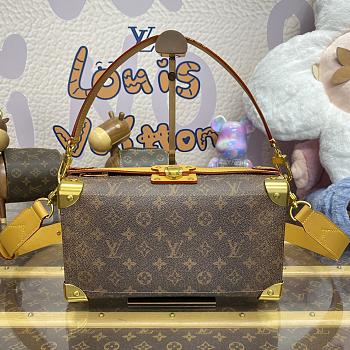 Bagsaaa Louis Vuitton M11536  Soul Trunk East West Monogram Dust - 29 x 17.5 x 10 cm