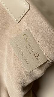 Bagsaaa Medium Dior Toujours Bag Dusty Ivory Macrocannage Calfskin - 28.5 x 21.5 x 17 cm - 2