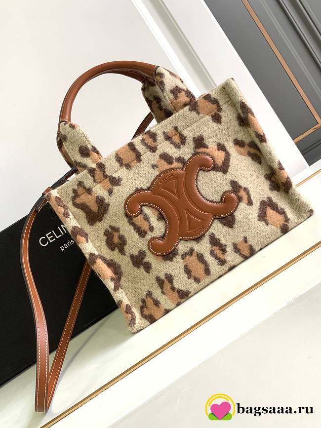 Bagsaaa Celine Small Cabas Thais In Leopard Textile And Calfskin - 25.5 x 18.5 x 12 CM - 1