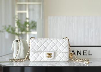 Bagsaaa Chanel White Lambskin & Gold Adjustable Strap - 13x20x7 cm