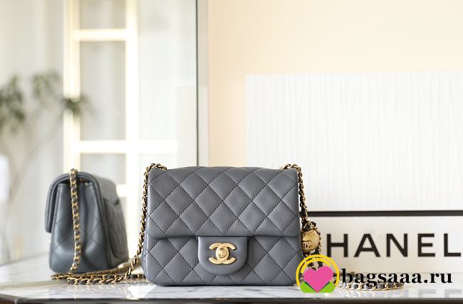 Bagsaaa Chanel Mini Gray Lambskin & Gold Adjustable Strap - 18x13x7 cm - 1