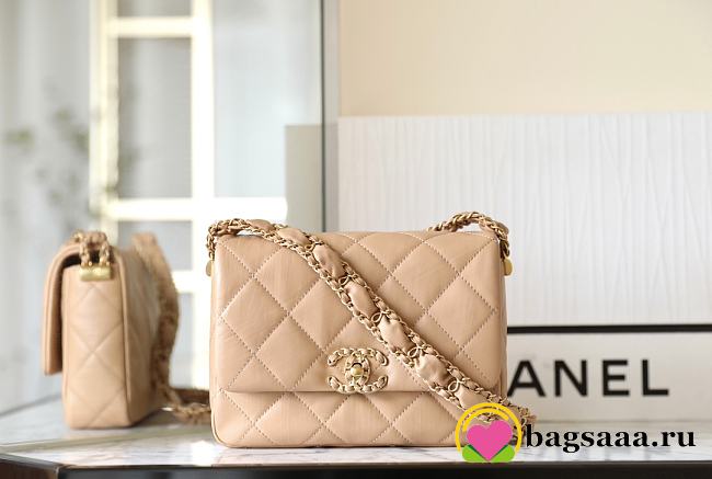 Bagsaaa Chanel Shoulder Bag Nude Lambskin & Gold - 20x5x15 cm - 1