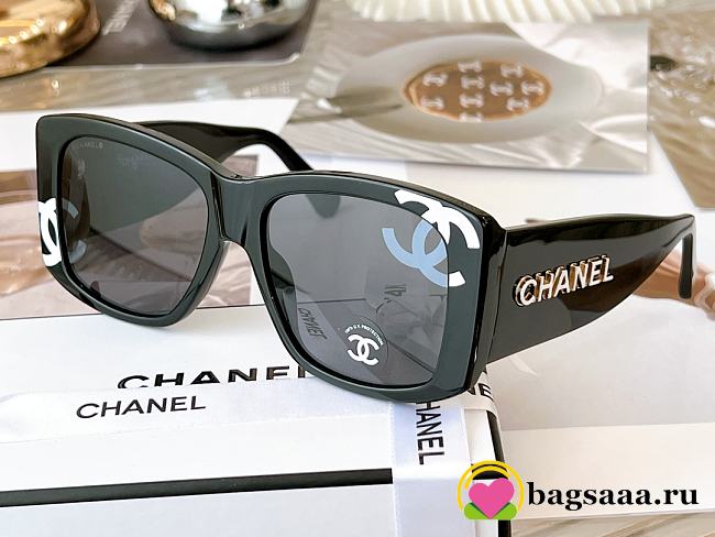 Bagsaaa Chanel Black Square Sunglasses - 1