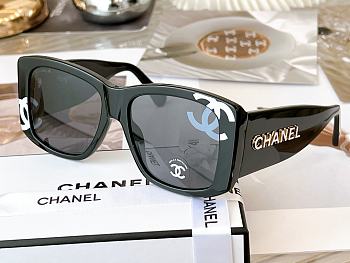 Bagsaaa Chanel Black Square Sunglasses