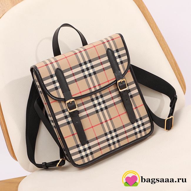 Bagsaaa Burberry Backpack - 26x9x30 cm - 1