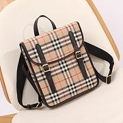 Bagsaaa Burberry Backpack - 26x9x30 cm - 1