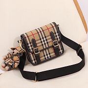 Bagsaaa Burberry Kid Shoulder Bag - 18X16X7 cm - 1