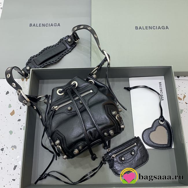 Bagsaaa Balenciaga Le Cagole XS Black Leather - 15x20x18cm - 1