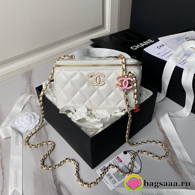 Bagsaaa Chanel White Vanity Case Adjustable Chain Strap AP3940 - 17cm - 1