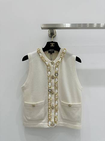 Bagsaaa Chanel Chain Vest In Beige