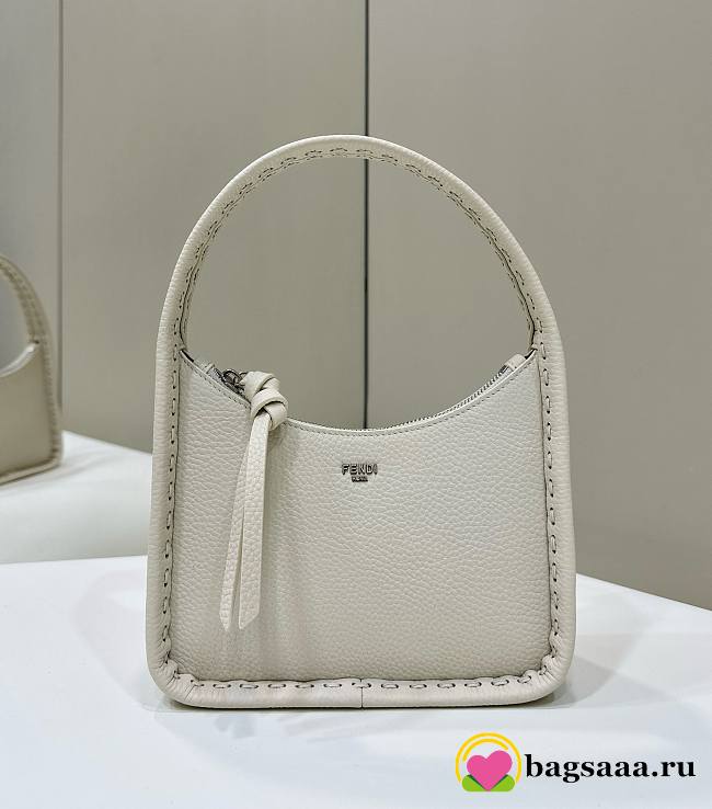 Bagsaaa Fendi Mini Fendessence Small ice white Selleria bag - 28x20.5x7 cm - 1