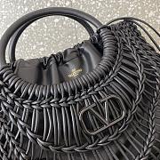 Bagsaaa Valentino Allknots Woven Leather Shopper Black - 38x34x7 cm - 2