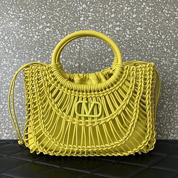 Bagsaaa Valentino Allknots Woven Leather Shopper Yellow - 38x34x7 cm