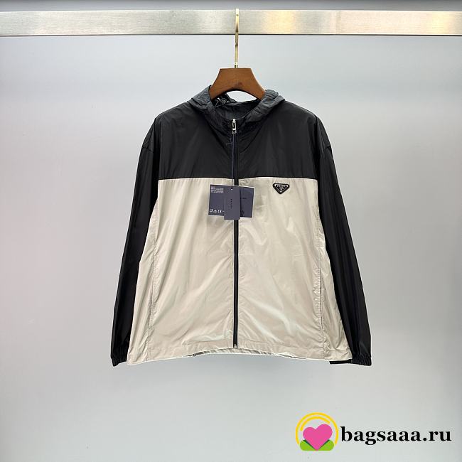 Bagsaaa Prada Re-Nylon jacket Black & Beige - 1