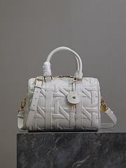 Bagsaaa Dior Groove 25 Bag White Graphic Cannage Calfskin - 25 x 19 x 16 cm - 1