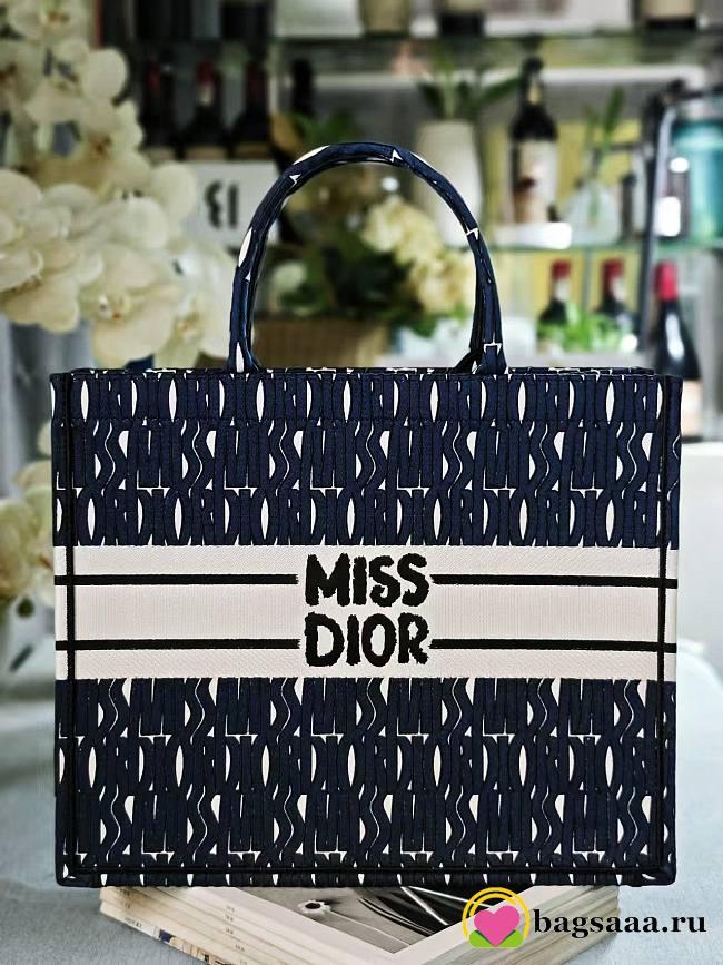 Bagsaaa Large Dior Book Tote Blue and White Miss Dior Allover Embroidery - 42 x 35 x 18.5 cm - 1