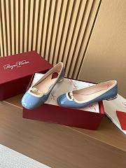 Bagsaaa Roger Vivier Podium Ballerinas in patent leather blue - 2