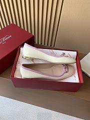 Bagsaaa Roger Vivier Podium Ballerinas in patent leather white - 2