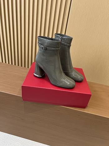 Bagsaaa Roger Vivier Viv' Podium Booties in patent leather gray