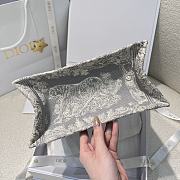 Bagsaaa Dior Small Book Tote Gray and White Toile de Jouy Reverse Embroidery - 26.5 x 22 x 14 cm - 3