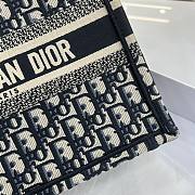 Bagsaaa Small Dior Book Tote Ecru and Blue Dior Oblique Embroidery - 26.5 x 22 x 14 cm - 2