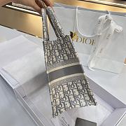 Bagsaaa Small Dior Book Tote Ecru and Gray Dior Oblique Embroidery - 26.5 x 22 x 14 cm - 4