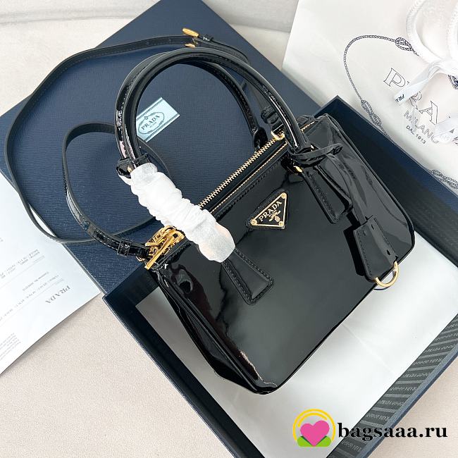 Bagsaaa Prada Galleria patent leather mini bag Black - 20*14.5*9.5 cm - 1