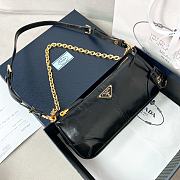 Bagsaaa Prada Re-Edition 2002 medium leather shoulder bag black - 26*11.5*6 cm - 1