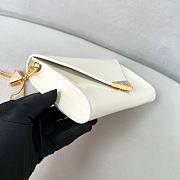 Bagsaaa Prada Patent leather mini-bag ivory - 20*11.5cm - 3