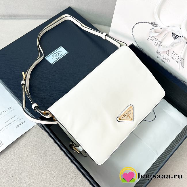 Bagsaaa Prada Leather shoulder bag white - 22*13*8cm - 1