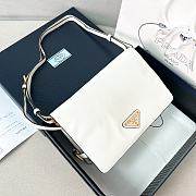 Bagsaaa Prada Leather shoulder bag white - 22*13*8cm - 1