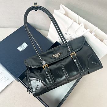 Bagsaaa Prada Medium leather shoulder bag black - 31*15*12 cm