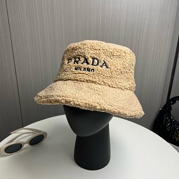 Bagsaaa Prada Hat 03