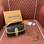 Bagsaaa Louis Vuitton M83298 Nano Diane Bag Monogram - 19 x 10.5 x 6 cm - 1